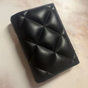 NWOT Quilted Wallet Bifold Zip Charles & Keith Gemma vegan faux leather Black